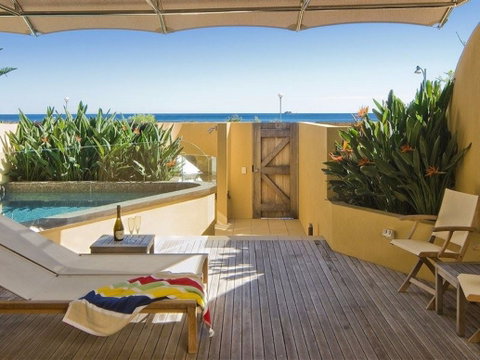 Beach Suites - Tourism Caloundra 1