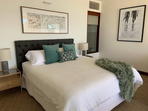 Beach Suites - Tourism Caloundra 2