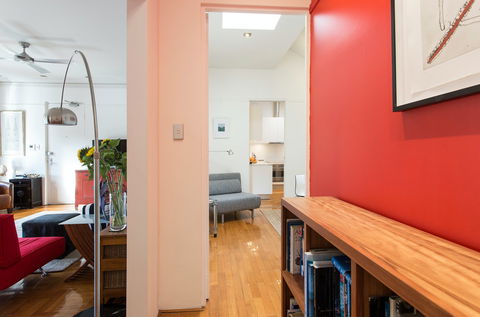 Boutique Apartment Redfern - Tourism Caloundra 5