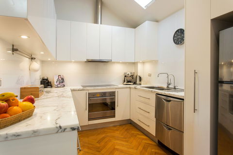Boutique Apartment Redfern - Tourism Caloundra 7