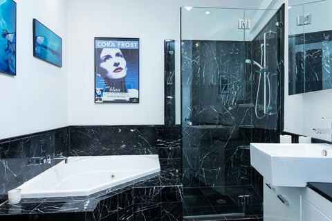 Boutique Apartment Redfern - Tourism Caloundra 8