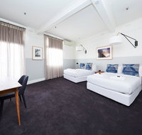Bridgeview Hotel - Tourism Caloundra