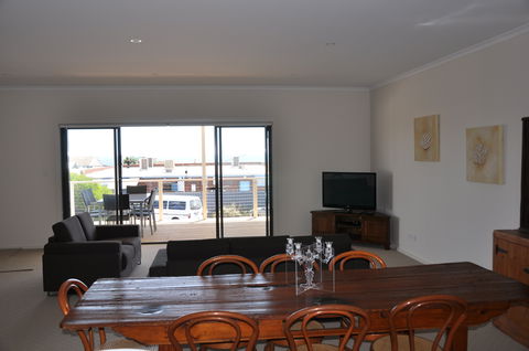 Century 21 SouthCoast: Bayside Aldinga Beach - Tourism Caloundra 8