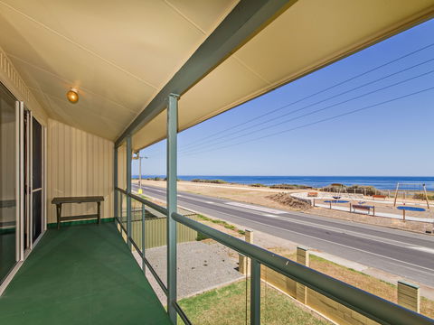 Century 21 SouthCoast: Sun And Fun - Tourism Caloundra 0