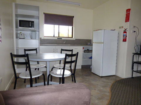 Country Style Caravan Park - Tourism Caloundra 5