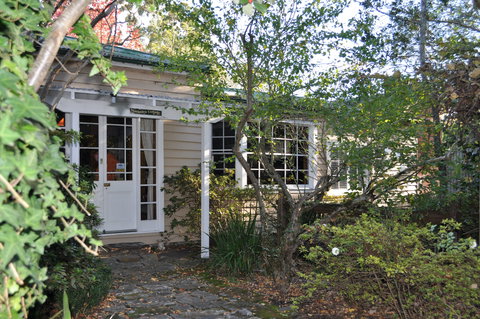 Hampden Cottage Kangaroo Valley - Tourism Caloundra 2