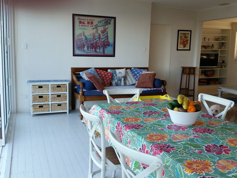Headlands Beach House - Tourism Caloundra 7