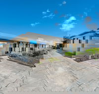 Hilde's Holiday Home - Tourism Caloundra