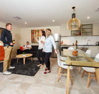 Howlong Country Golf Club Motel - Tourism Caloundra