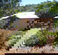 Jalbrook  Estate-  CottagesAlpacasGallery  Function Centre - Tourism Caloundra