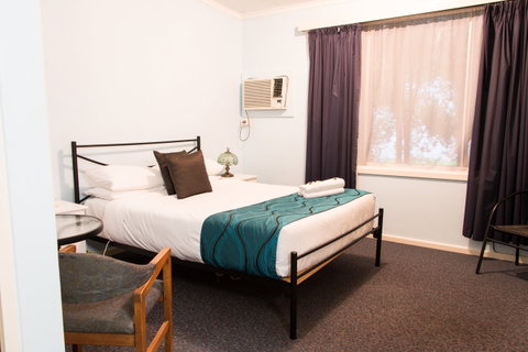 Jubilee Motor Inn - Tourism Caloundra 1