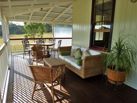 Loughmore House And Cottage - Tourism Caloundra 1