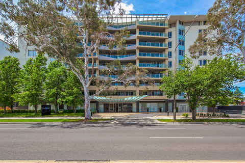 Pacific Suites Canberra - Tourism Caloundra 1