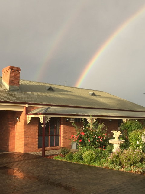 Philadelphia Motor Inn - Tourism Caloundra 4