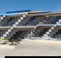 Royal Motel Miles - Tourism Caloundra