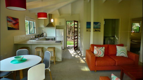 Sandpiper Ocean Cottages - Tourism Caloundra 2
