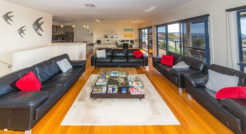 Serenity On Stacey - Tourism Caloundra 5