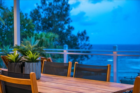 The Palms At Byron - Tourism Caloundra 1