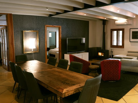 Thiele House Retreat - Tourism Caloundra 1