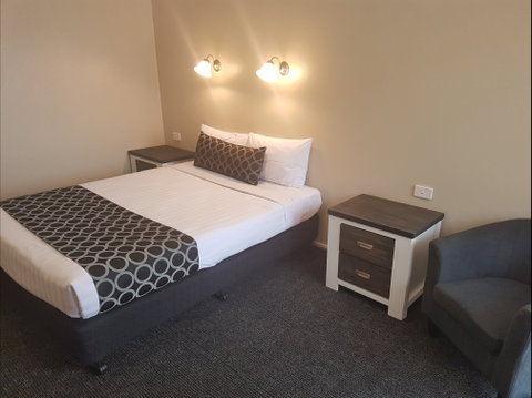 Acacia Motel Griffith - Tourism Caloundra 2