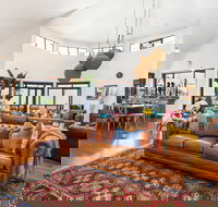 Aquila Retreat Eco Mansion - Tourism Caloundra