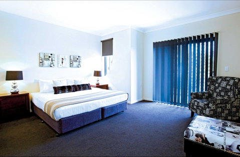 Astina Central Apartments - Tourism Caloundra 1