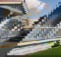 Barrack Point Holidays at Warilla Bowling Club - Tourism Caloundra