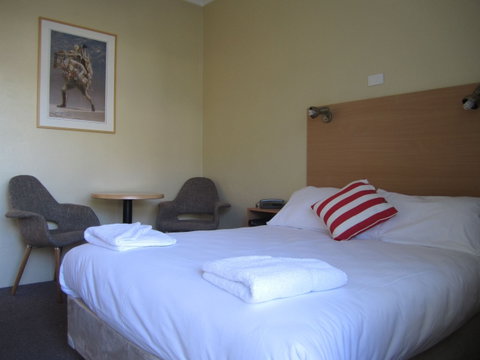 Bathurst Explorer Motel - Tourism Caloundra 1