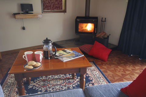 Bendles Cottages And Country Villas - Tourism Caloundra 1