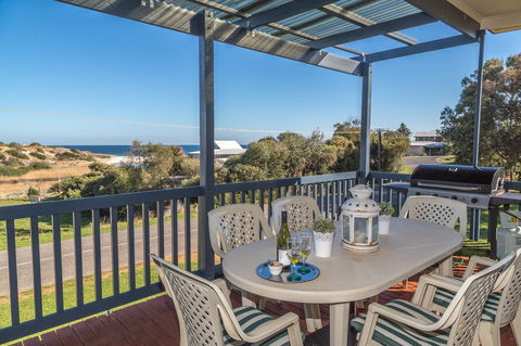 Carrickalinga SeaHaven - Tourism Caloundra 0