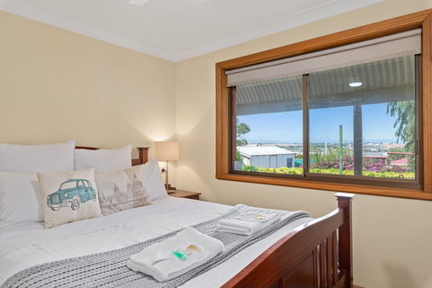 Century21 SouthCoast: Reef & Vines Port Noarlunga - Tourism Caloundra 0