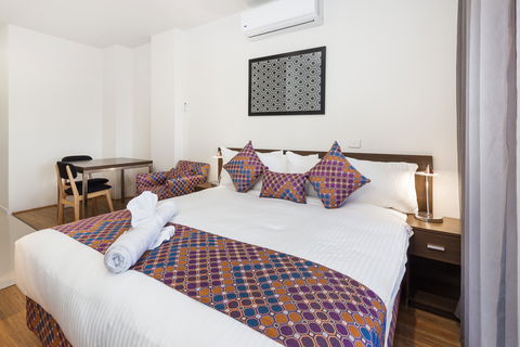 City Edge Dandenong Apartment Hotel - Tourism Caloundra 1
