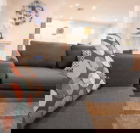 Contemporary Esprit with river reserve access - Tourism Caloundra