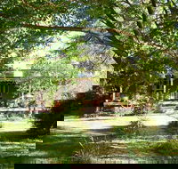 Dingle Bed and Breakfast - Tourism Caloundra