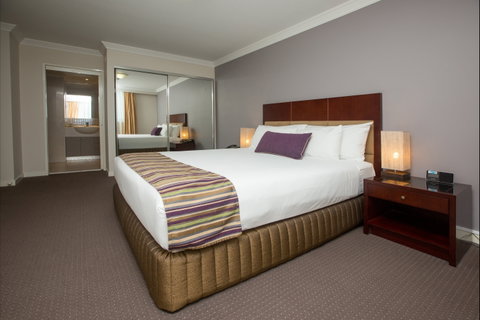 Hotel Gloria - Tourism Caloundra 0