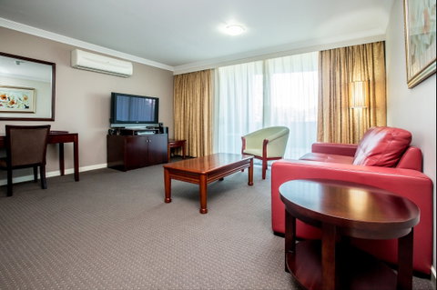 Hotel Gloria - Tourism Caloundra 2