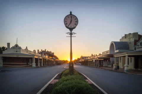 Lockhart Motel - Tourism Caloundra 2