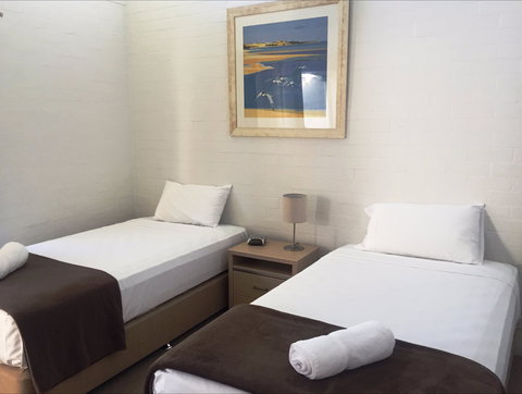 Mariner Bay Apartments - Tourism Caloundra 2