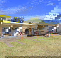 Moore Park Beach Motel - Tourism Caloundra