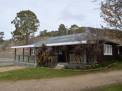 Old Whisloca Cottage - Tourism Caloundra 1
