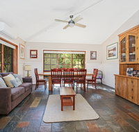 Porepunkah Elms - Tourism Caloundra