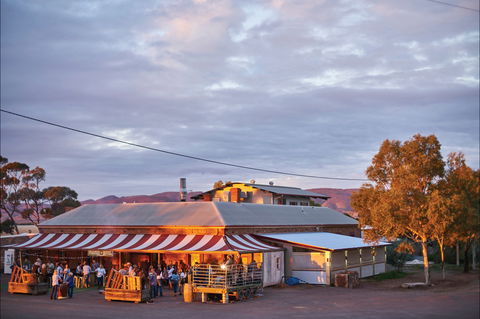 Prairie Hotel - Tourism Caloundra 0
