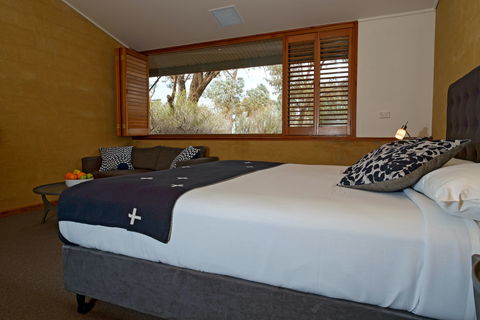 Prairie Hotel - Tourism Caloundra 2
