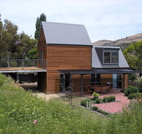 Red Brier Cottage Accommodation - Tourism Caloundra