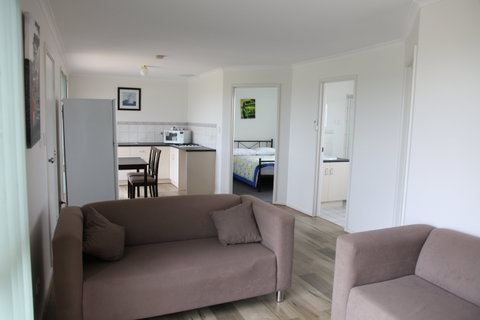 Tarnasey Farm - Bump's Barn - Tourism Caloundra 2