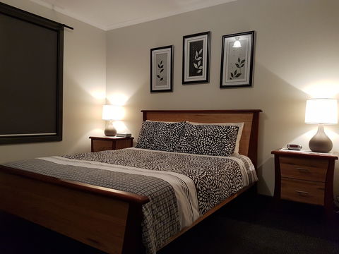 Wudinna Farm View - Tourism Caloundra 1