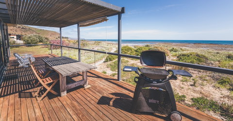 20 Lady Bay Road - Tourism Caloundra 0