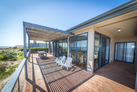 20 Lady Bay Road - Tourism Caloundra 1