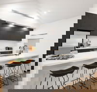 Abode Accommodations - Tourism Caloundra