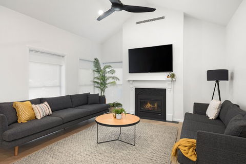 Abode Accommodations - Tourism Caloundra 2
